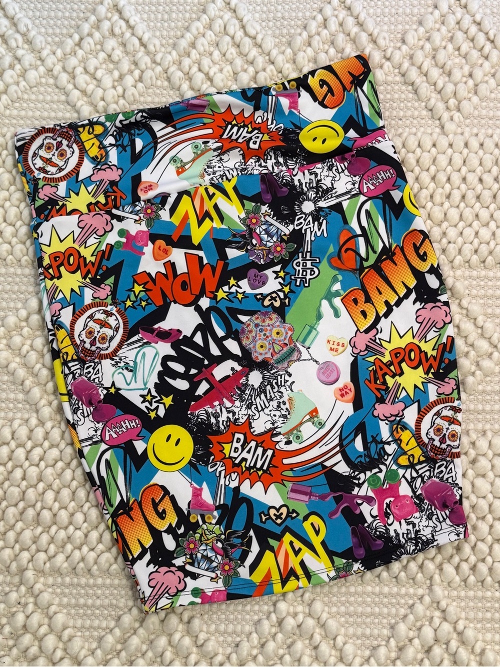 NWOT Torrid Graphic Comic-Print Scuba Pencil Skirt Size 2 (2x) - Picture 2 of 4